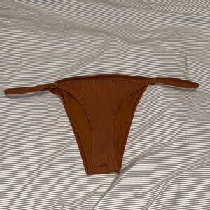 Minimale Animale Brown Bikini Bottom